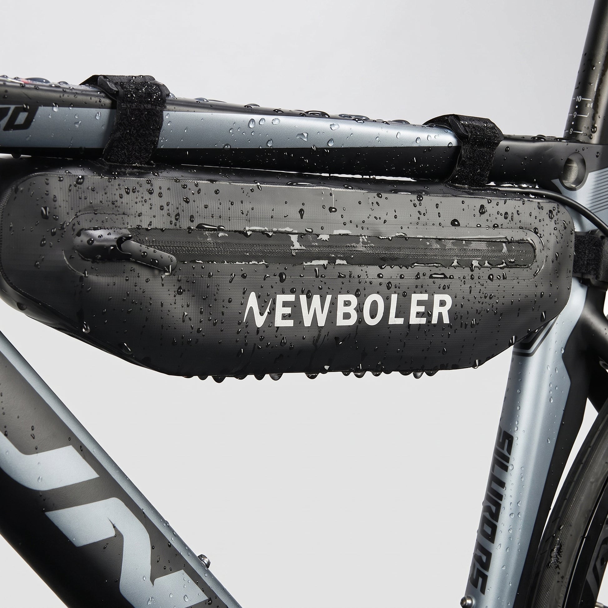 Sacoche de cadre vélo triangle fixée au cadre par sangles Velcro, sans outil