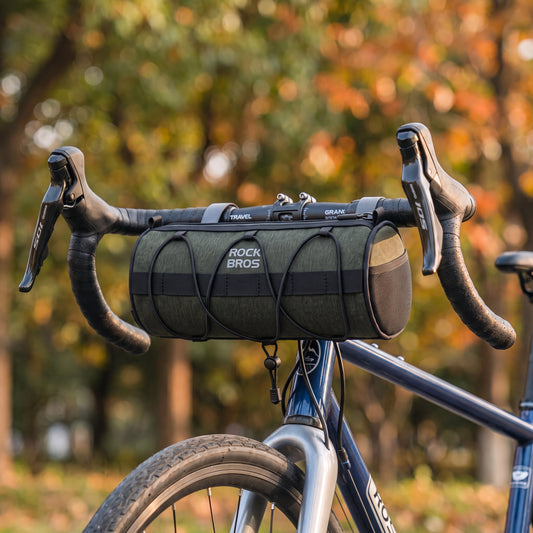 Sacoche de guidon vélo 2 L montée sur le cintre d'un vélo de route